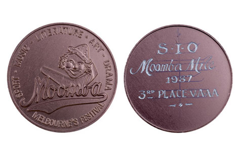 Metal S.I.O  Mommba mile medal 1987