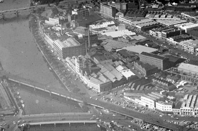 historical black and white image of southbank in melbourne