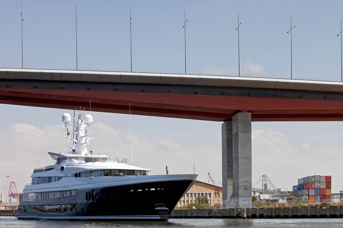 A superyacht underneath the Bolte Bridge